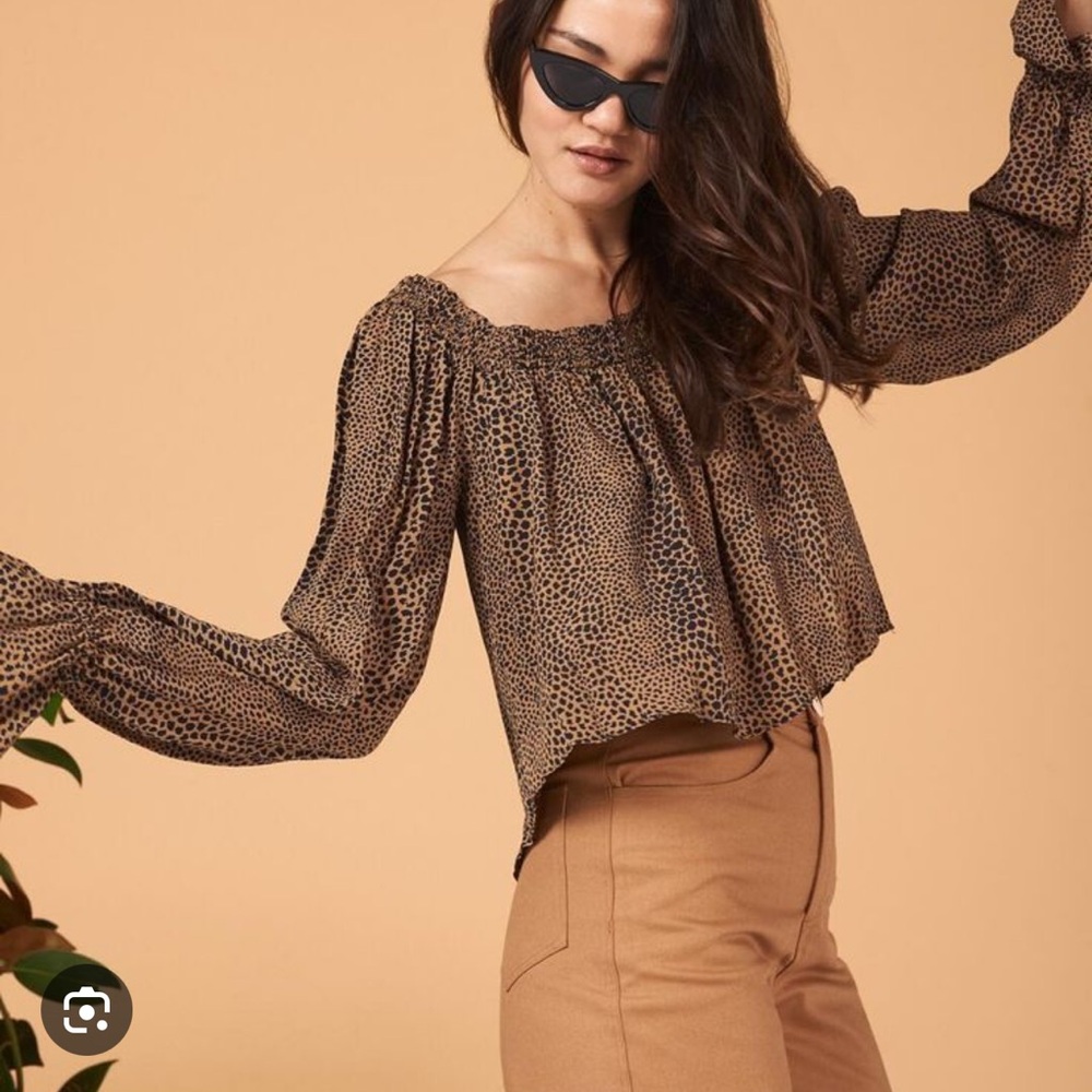 NWT - Whimsy + Row cropped cheetah print blouse SIZE S